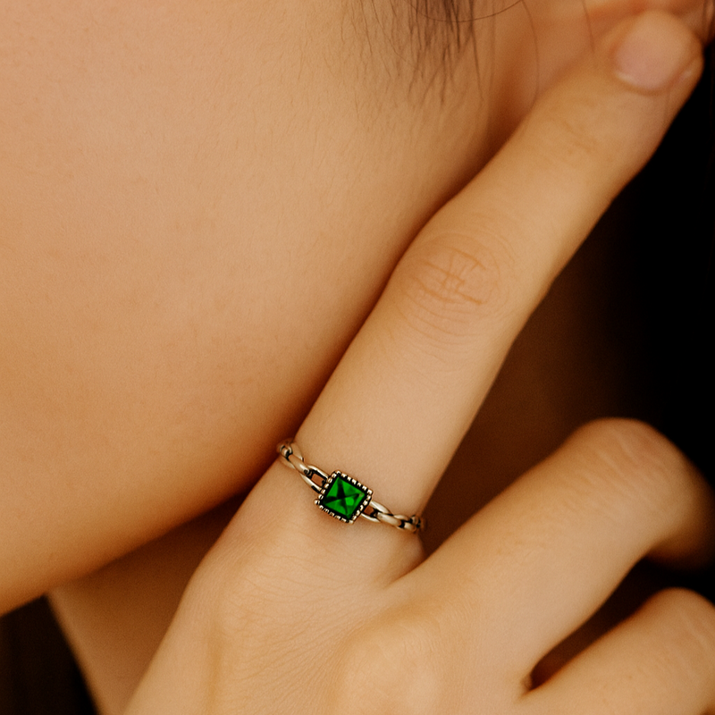 Emerald Zircon Chain Ring